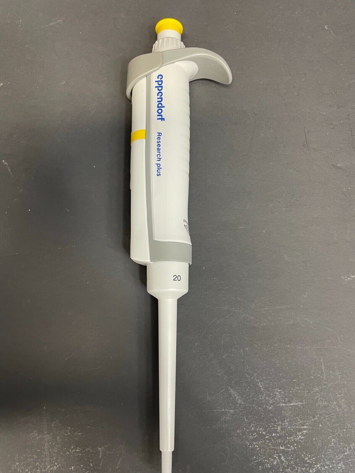 Eppendorf Research Plus Pipette Single Channel 20 ul Adjustable