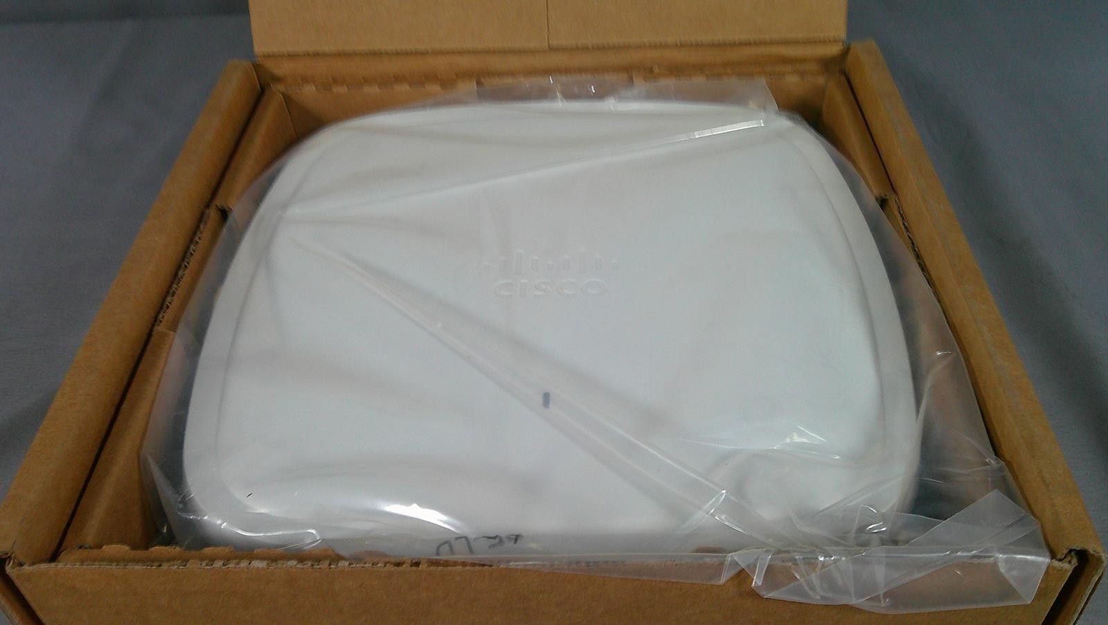 CISCO C9130AXE-B WiFi 6 External Antenna AP *** NEW OPEN BOX ***