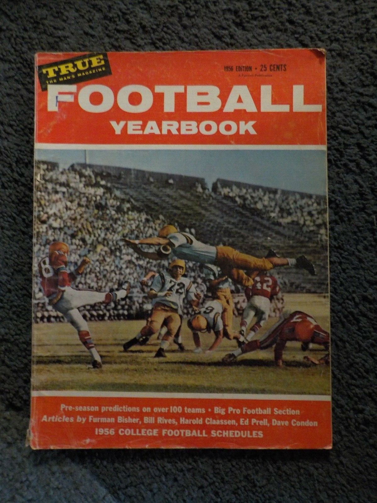 VINTAGE 1956 TRUE PRO FOOTBALL & COLLEGE PREVIEW UCLA BRUINS COVER