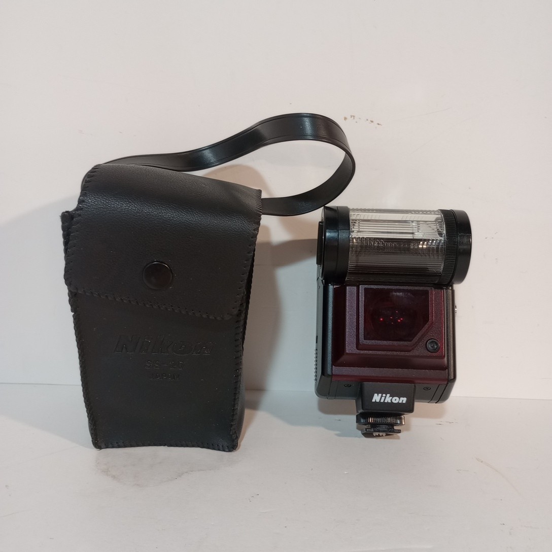 Nikon SB-20 Speedlight Electronic Camera Flash From Japan With Case