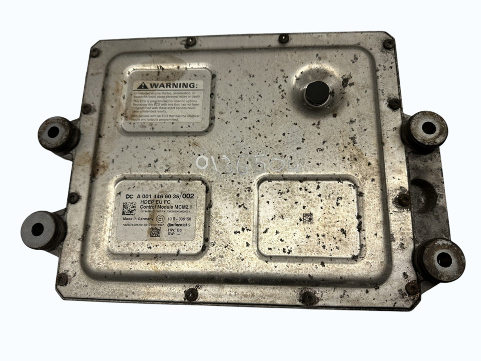 Engine control unit (ECU) A0014466035 MCM2.1 Mercedes-Benz Trucks ANTOS 2017