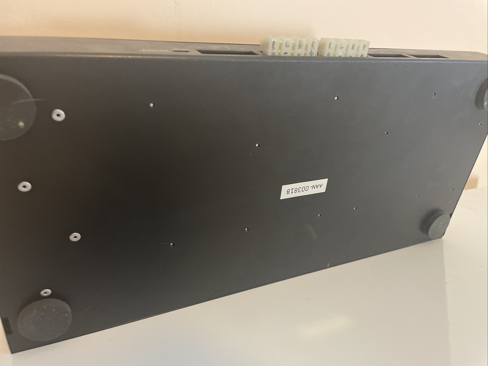 Niles HDL-4 High Definition Speaker Selection System 1 Input 4 Output