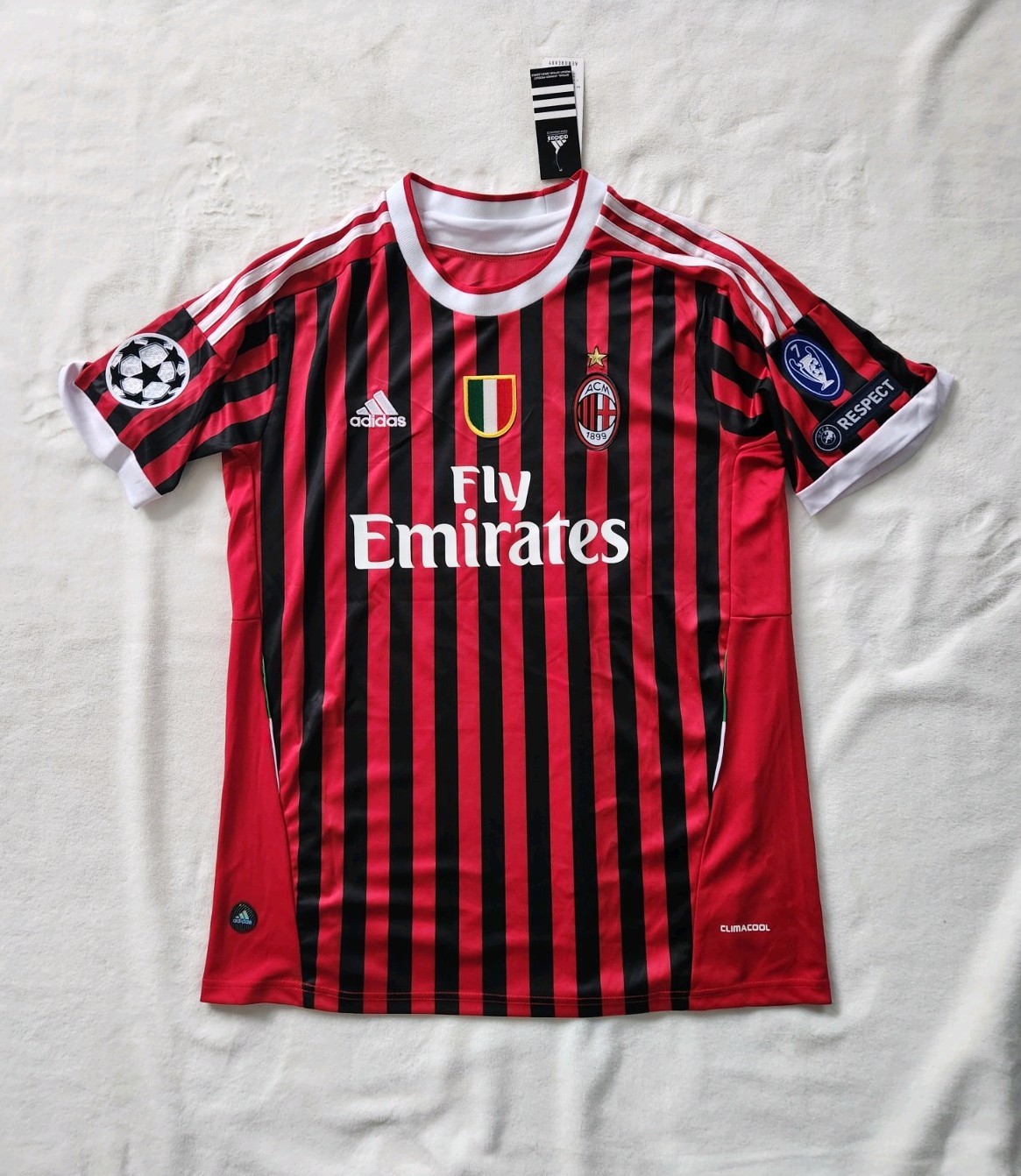 AC Milan Ibrahimovic #11 Home Jersey 2010-11 UEFA Champions League Men’s - S
