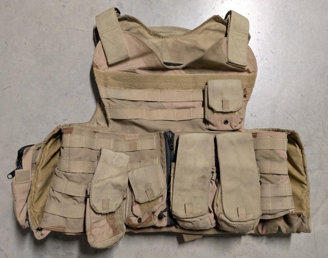 GWOT Tactical Assault Systems Vest Carrier Desert DCU Medium & Pouches IIIA Back