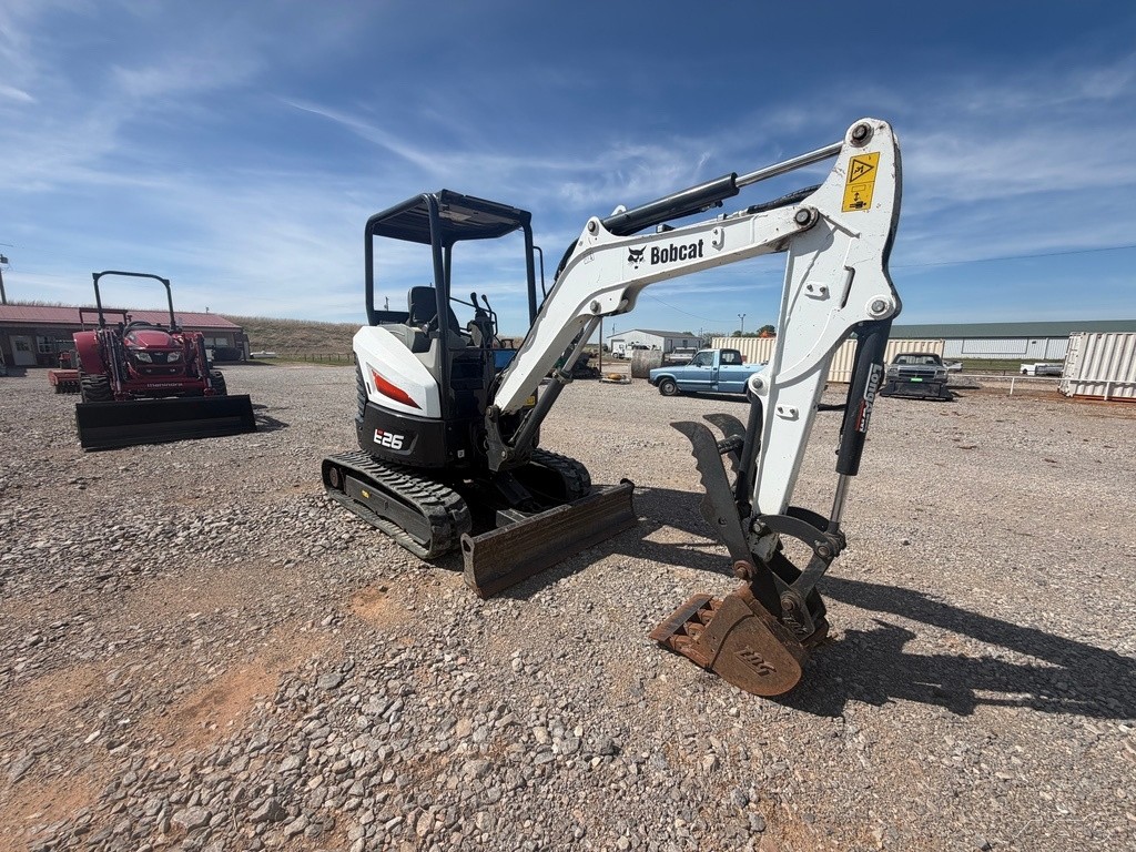 2022 Bobcat E26 Mini Excavator Track Hoe 24 Hp 5700Lbs Hyd Thumb