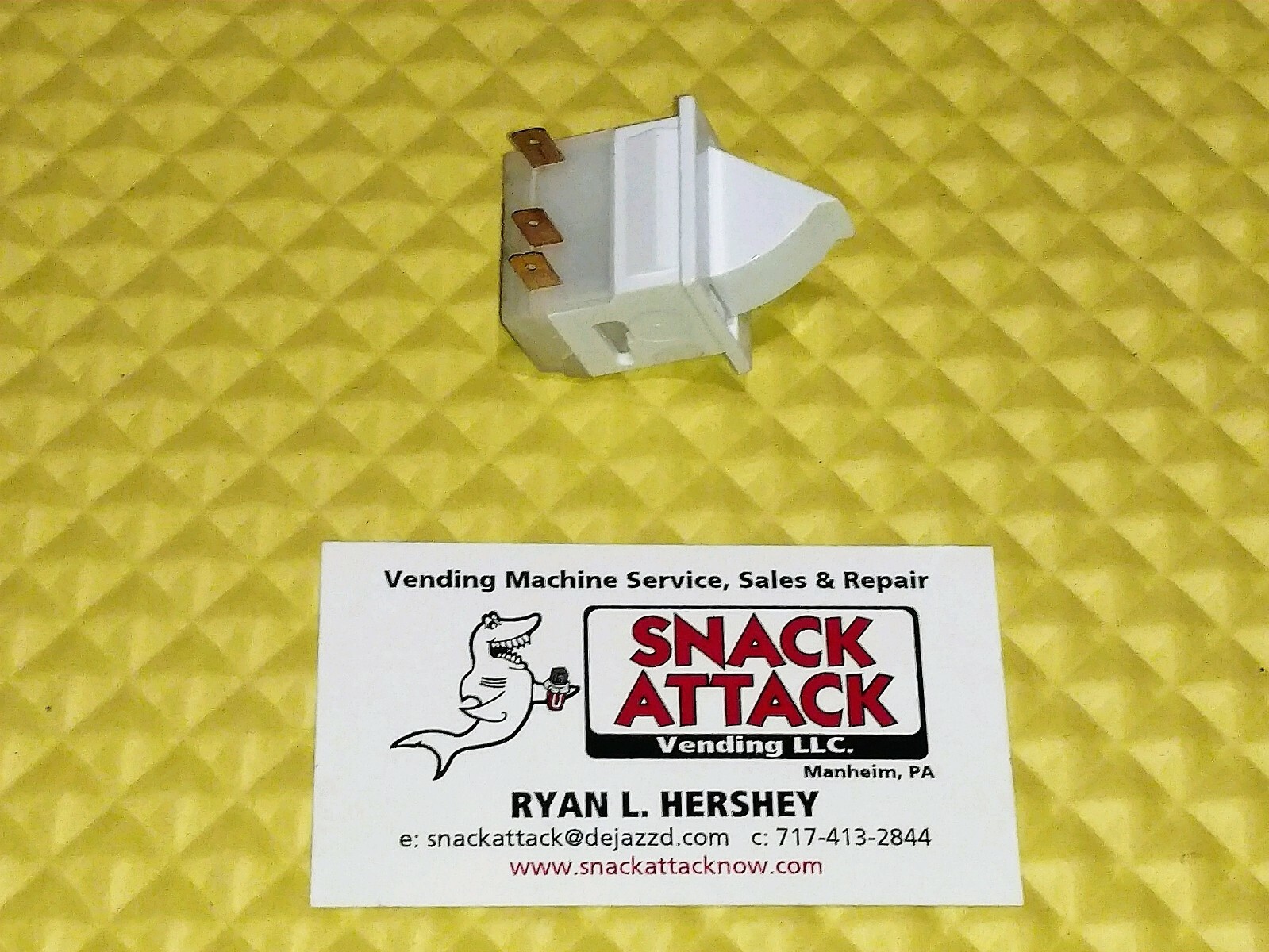 ROYAL VENDORS 660, 804, 550 - G3 COKE VENDING MACHINE DOOR SWITCH EMB/Free Ship!
