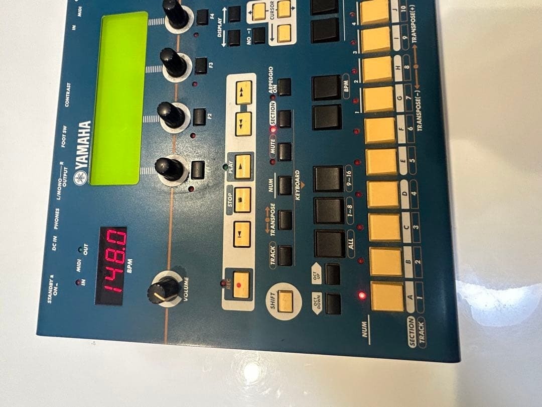 YAMAHA RM1X Music Sequencer Workstation Junk As-Is Powers On Untested