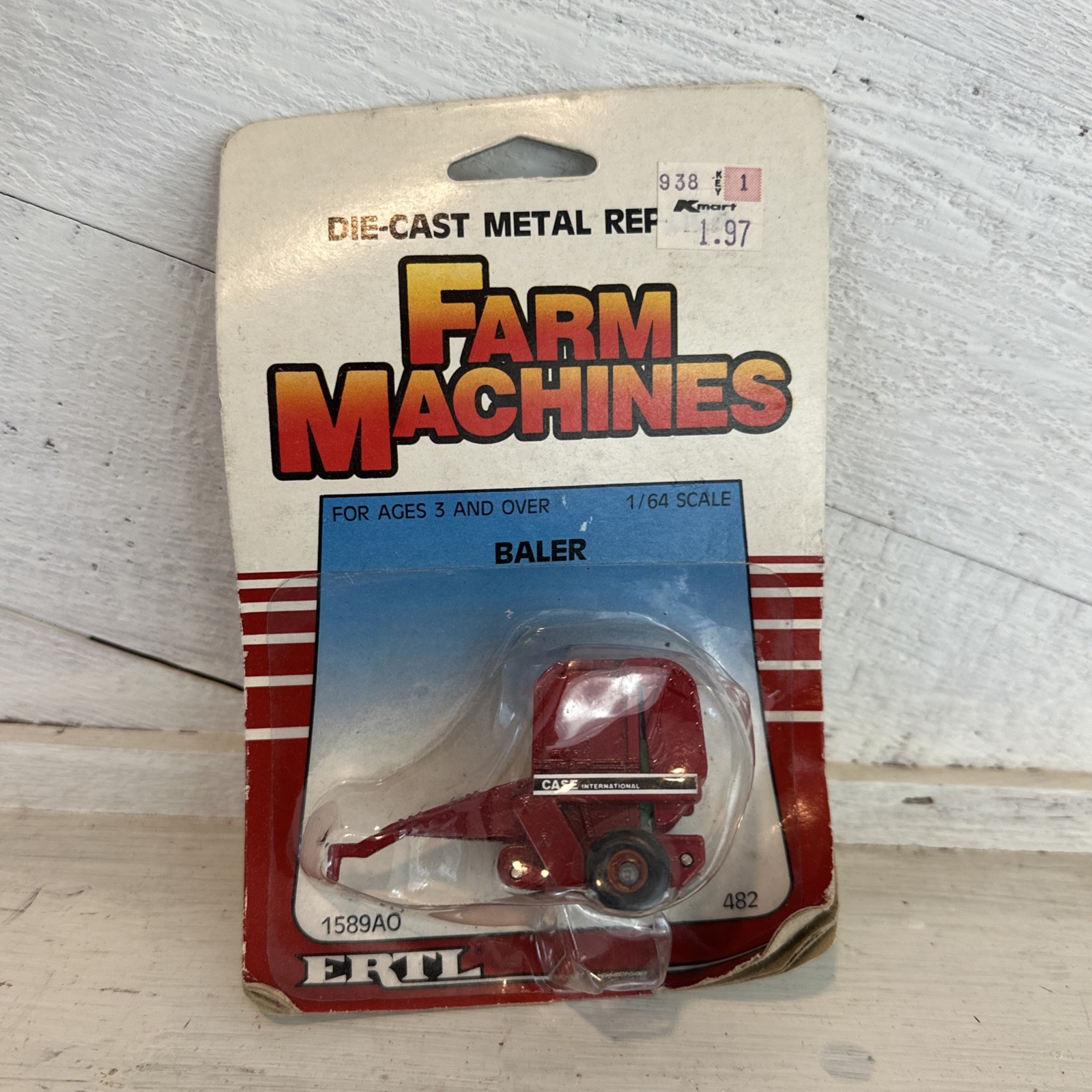 ERTL - Farm Machines - Case IH Baler - 1:64 Scale