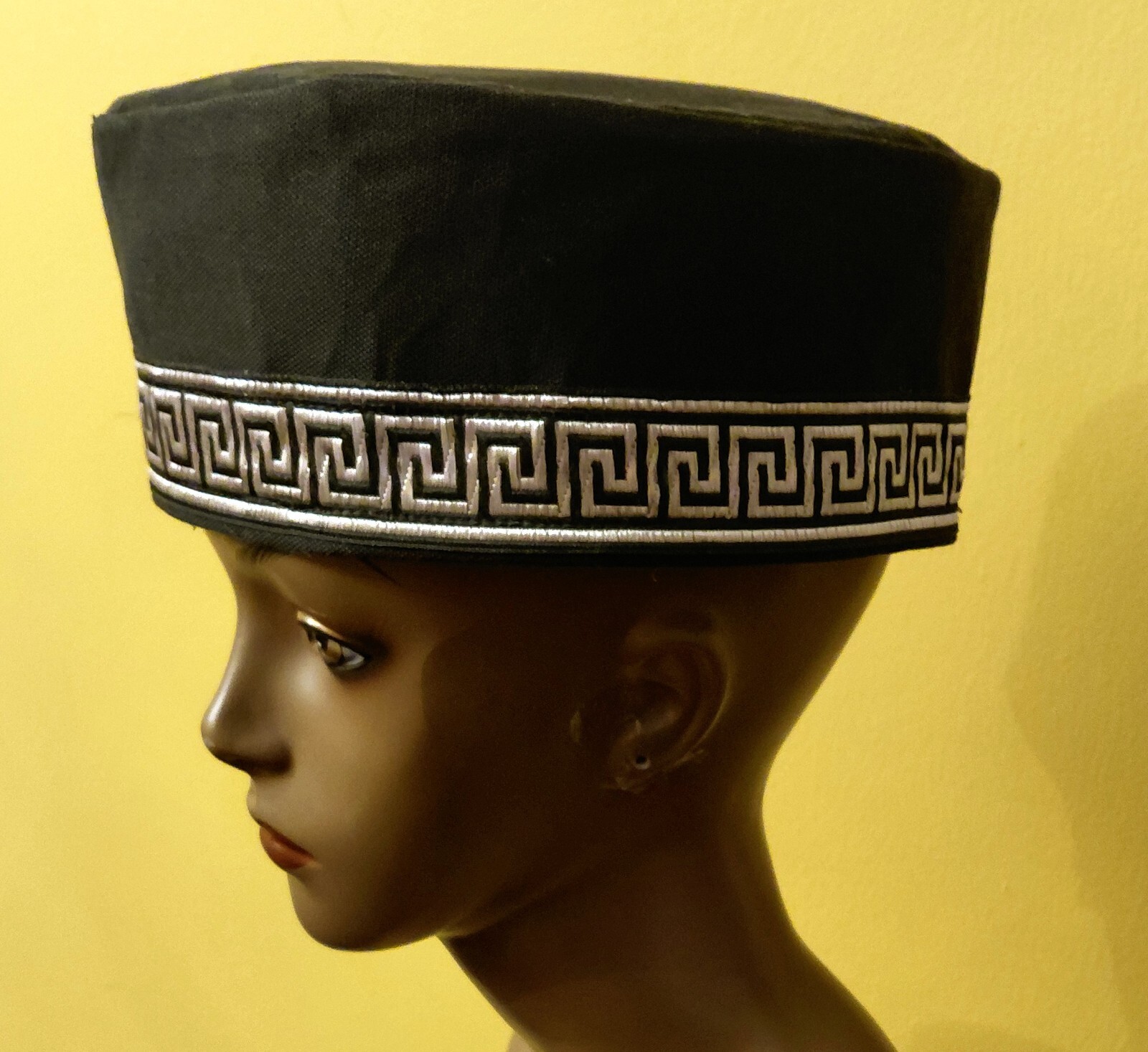 MENS HANDMADE AFRICAN STYLE HAT 24"