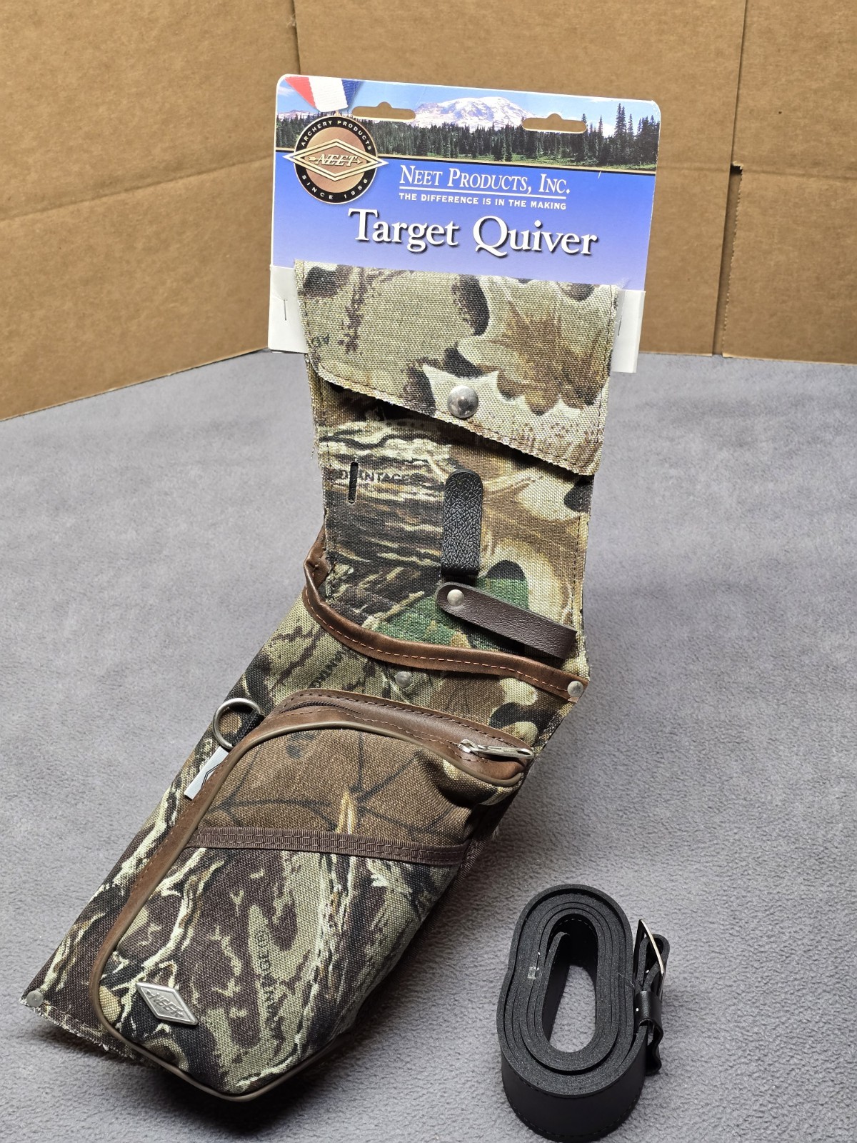 Vintage NEET Products N-500 Target Quiver NOS Camouflage W/Belt Left Hand