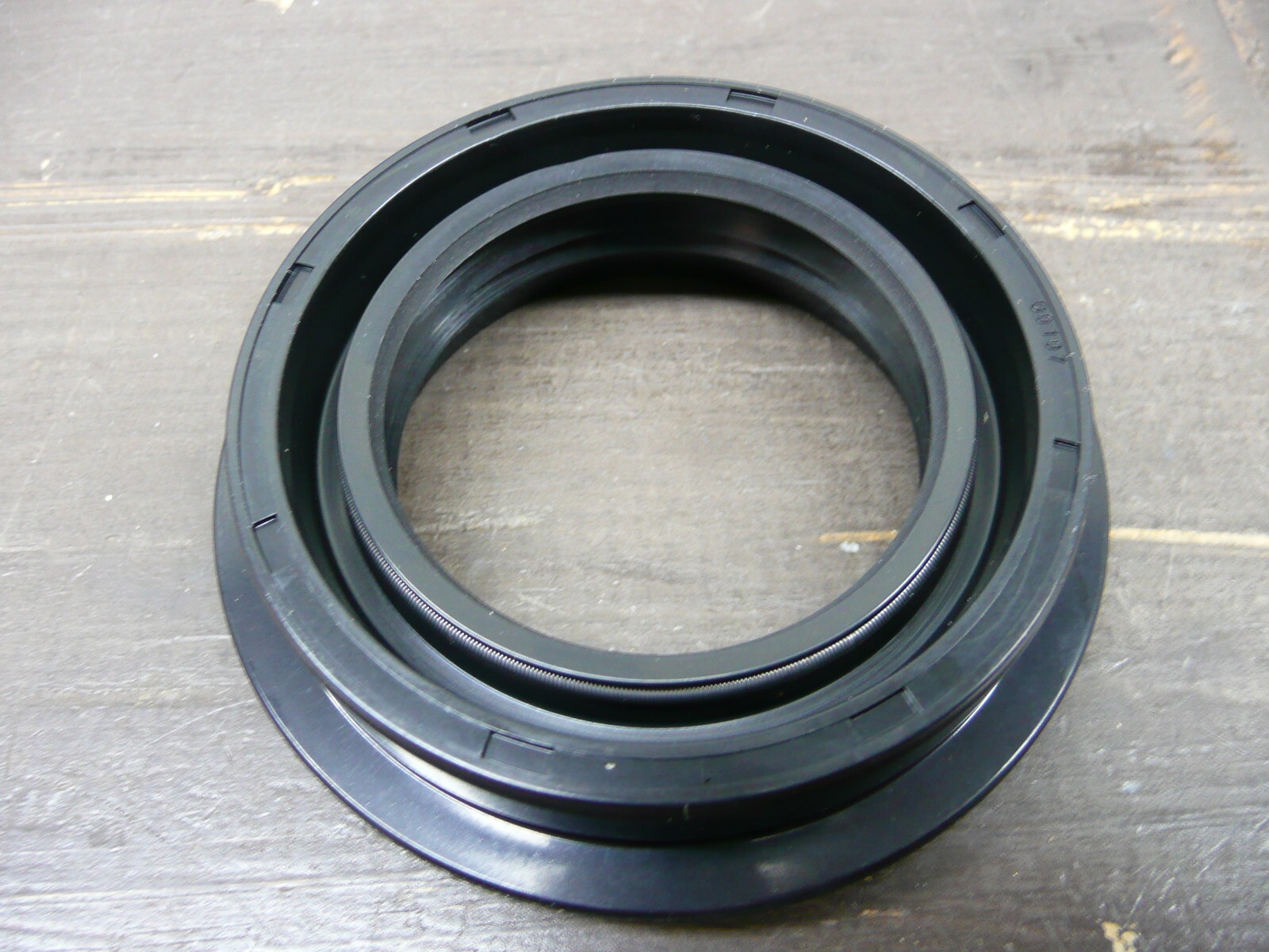 Borg Warner BW1350 / 1370 Transfer Case Oil Seal, Input, Front, and Rear