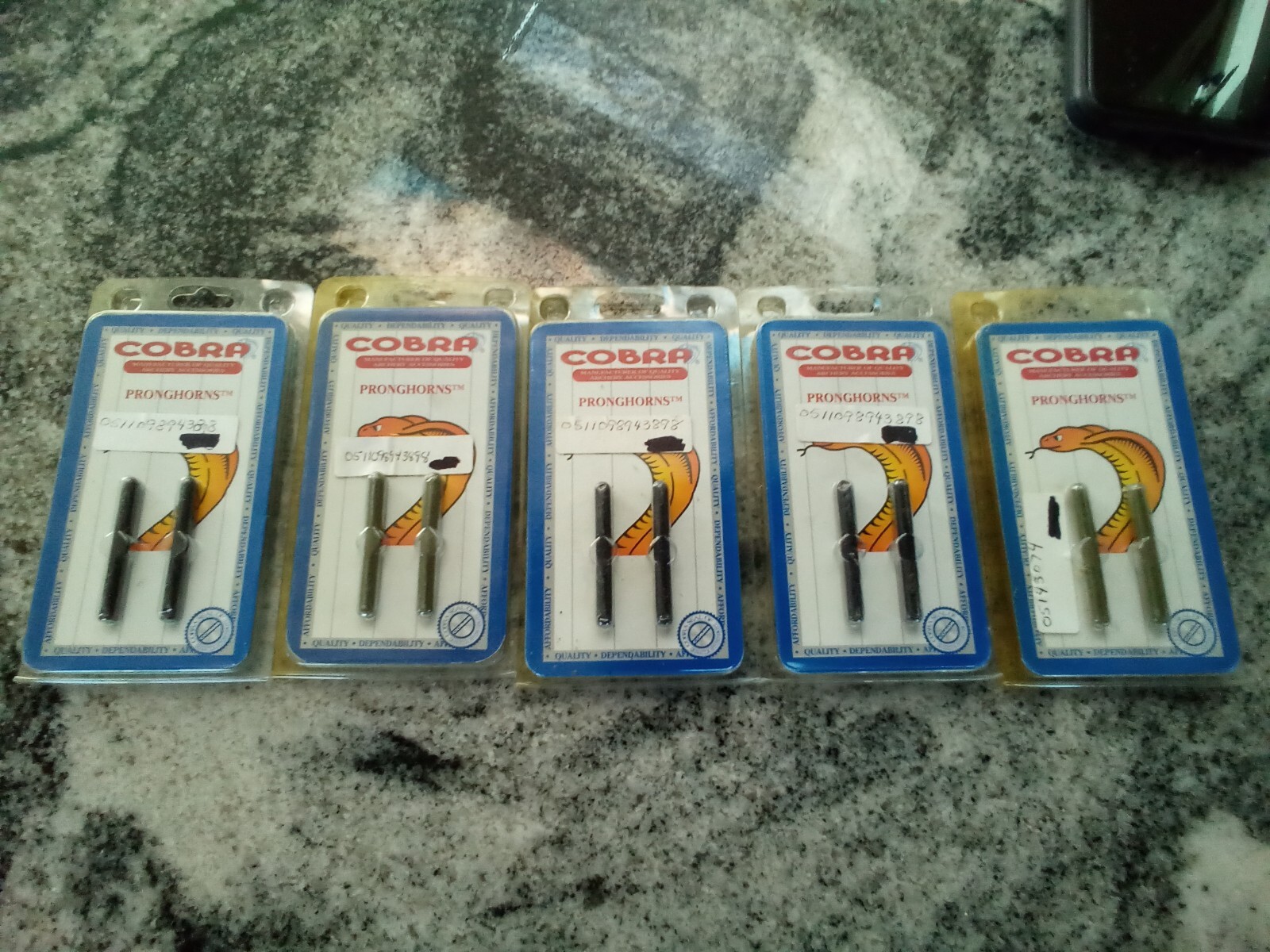 NEW - COBRA PRONGHORNS - 2 PACKS OF 2 FOR 4 TOTAL COUNT - ARCHERY PRONGHORNS