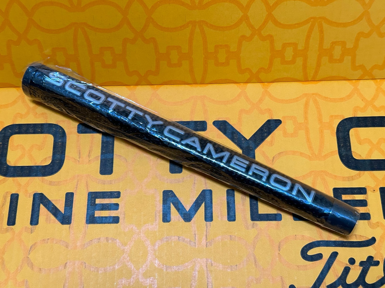 Scotty Cameron Titleist Black & Silver Matador Medium Midsize Putter Grip NEW