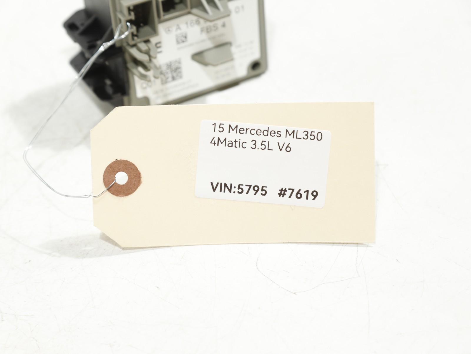 2012-2015 Mercedes ML350 W166 Ignition Power Engine Start Switch Module OEM