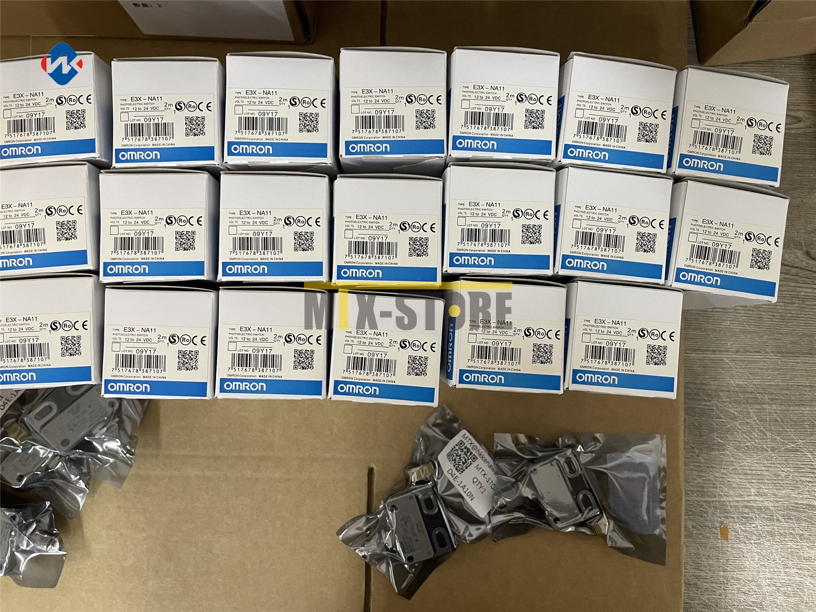 1pcs New Omron Brand New E3X-NA11 PhotoElectric Switch