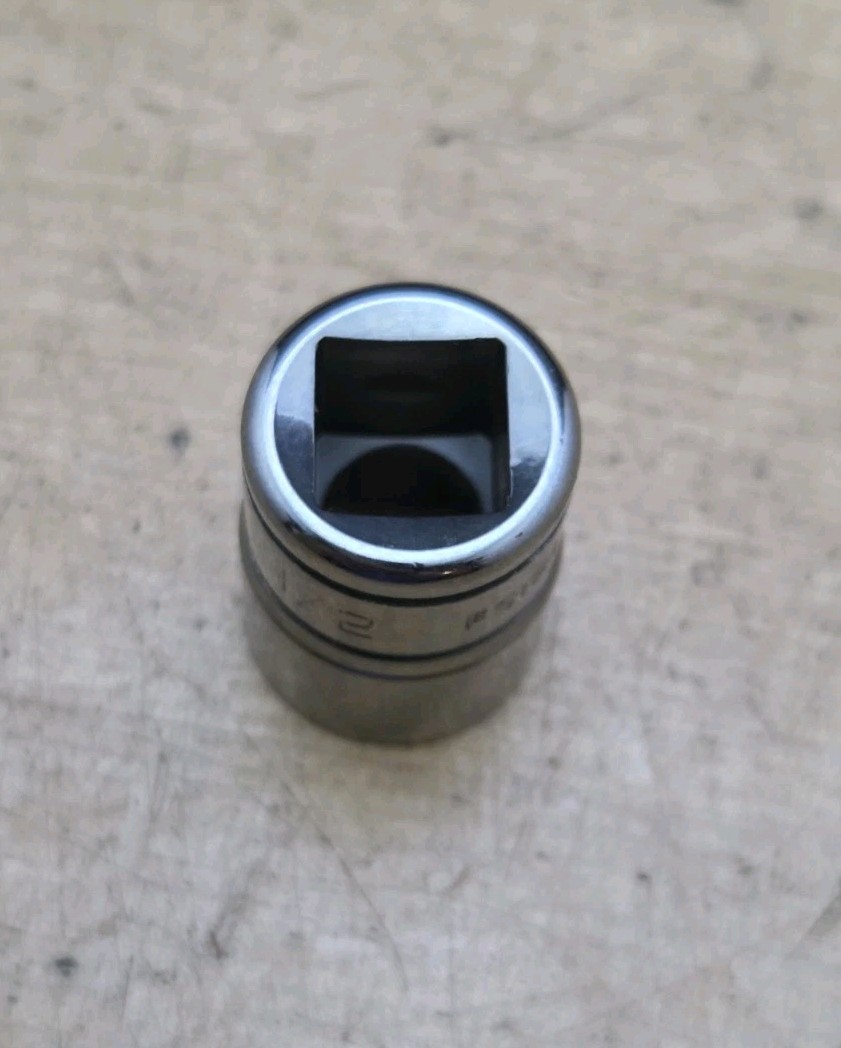 New Snap On FS161 - 3/8" Drive 1/2" Shallow 6 Pt Chrome Socket