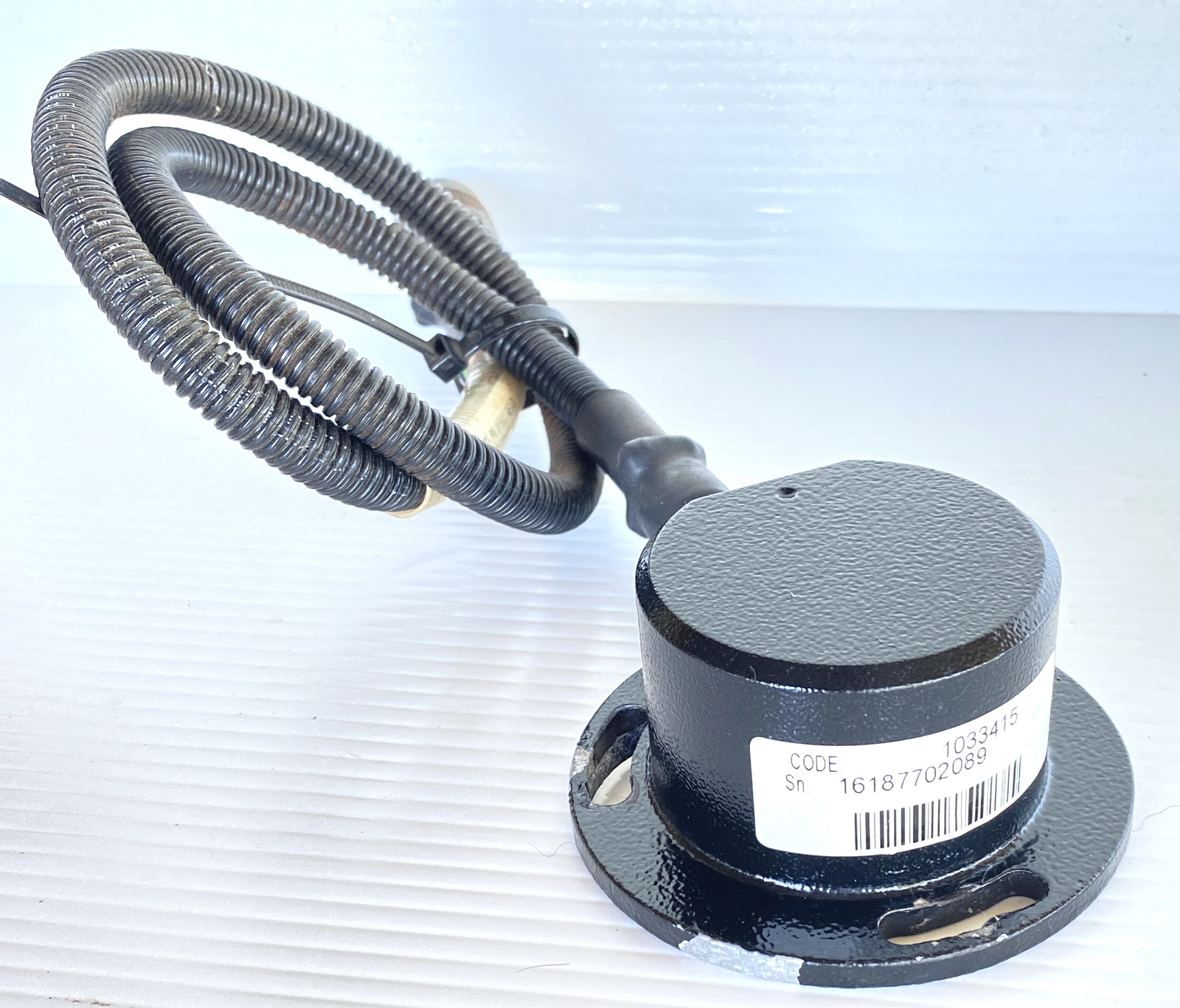 Leica 1033415 P6 Machine Chassis Sensor with 815022 Cable