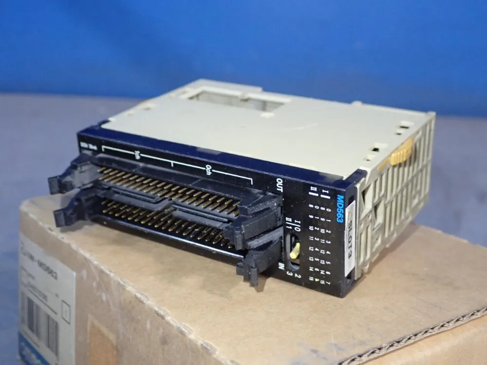 OMRON CJ1W-MD563 INPUT/OUTLET UNIT  12250270236
