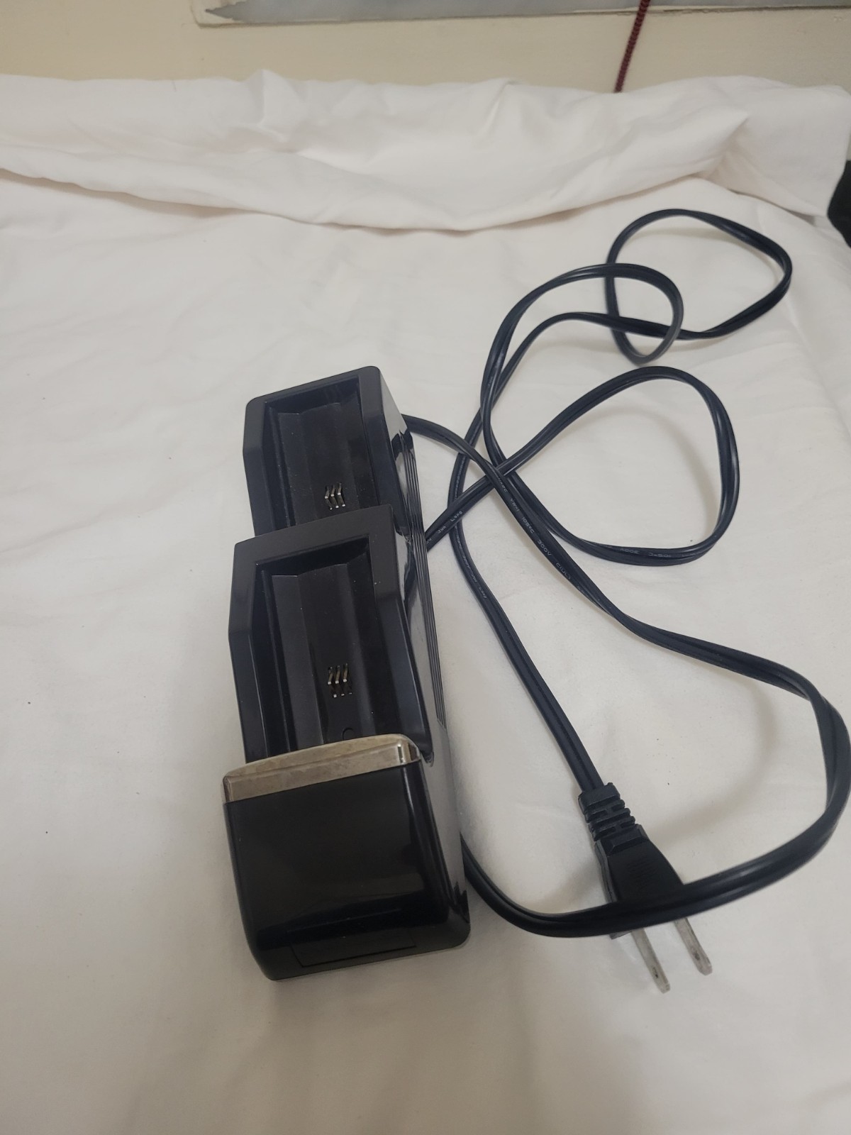 Nyko ChargeBase Dual Charging Dock for Xbox 360 Controller Battery Packs Black