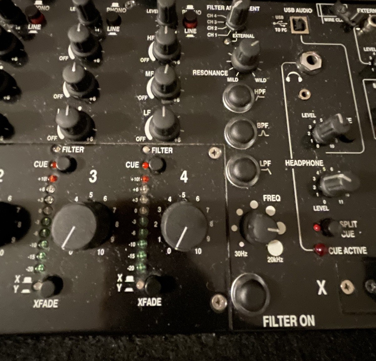 ALLEN & HEATH XONE S2 Rotary DJ Mixer