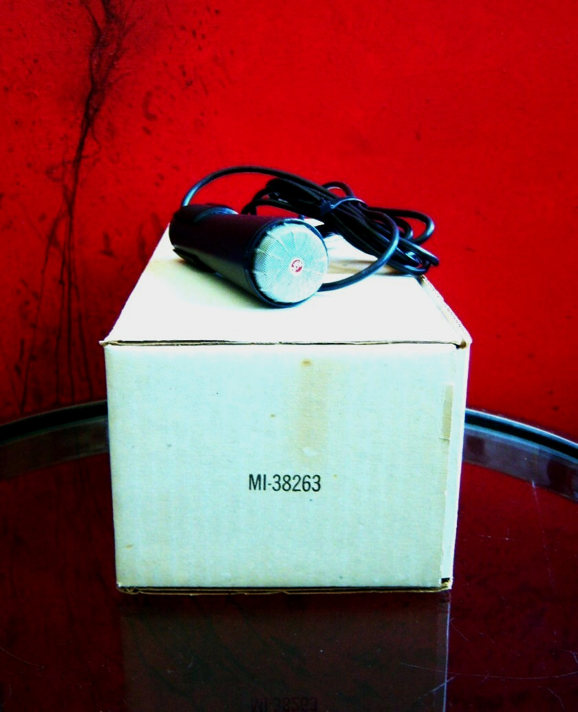 Vintage 1960's RCA MI-38263 / Type SK-30 dynamic microphone w accessories # 2