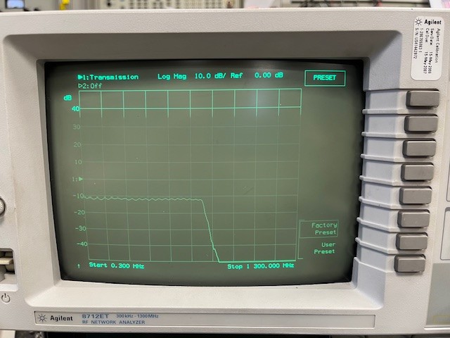 HP / KEYSIGHT / AGILENT 8712ET RF NETWORK ANALYZER 300kHz - 1.3GHz (70 Ohm)