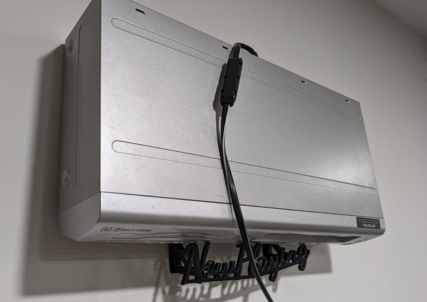 NOW PLAYING - Vinyl Record Display / Wall Mount / Shelf Storage - 3D Printed