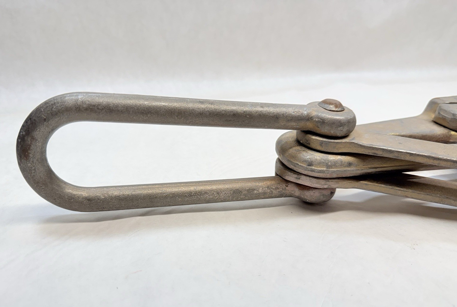 Klein Tools 1628-16 Chicago Grip Cable Puller, 0.31" to 0.62"