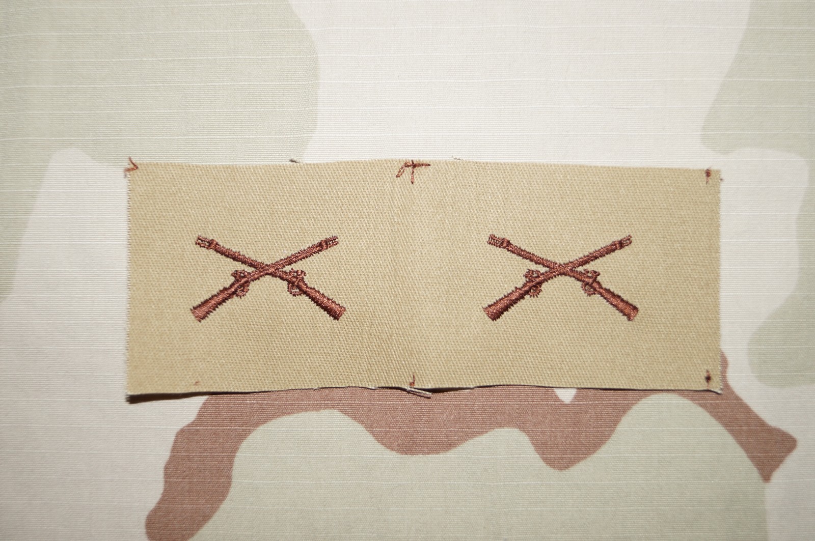 RARE US Army Infantry Officer Branch Insignia Sew-on DCU Desert Tan