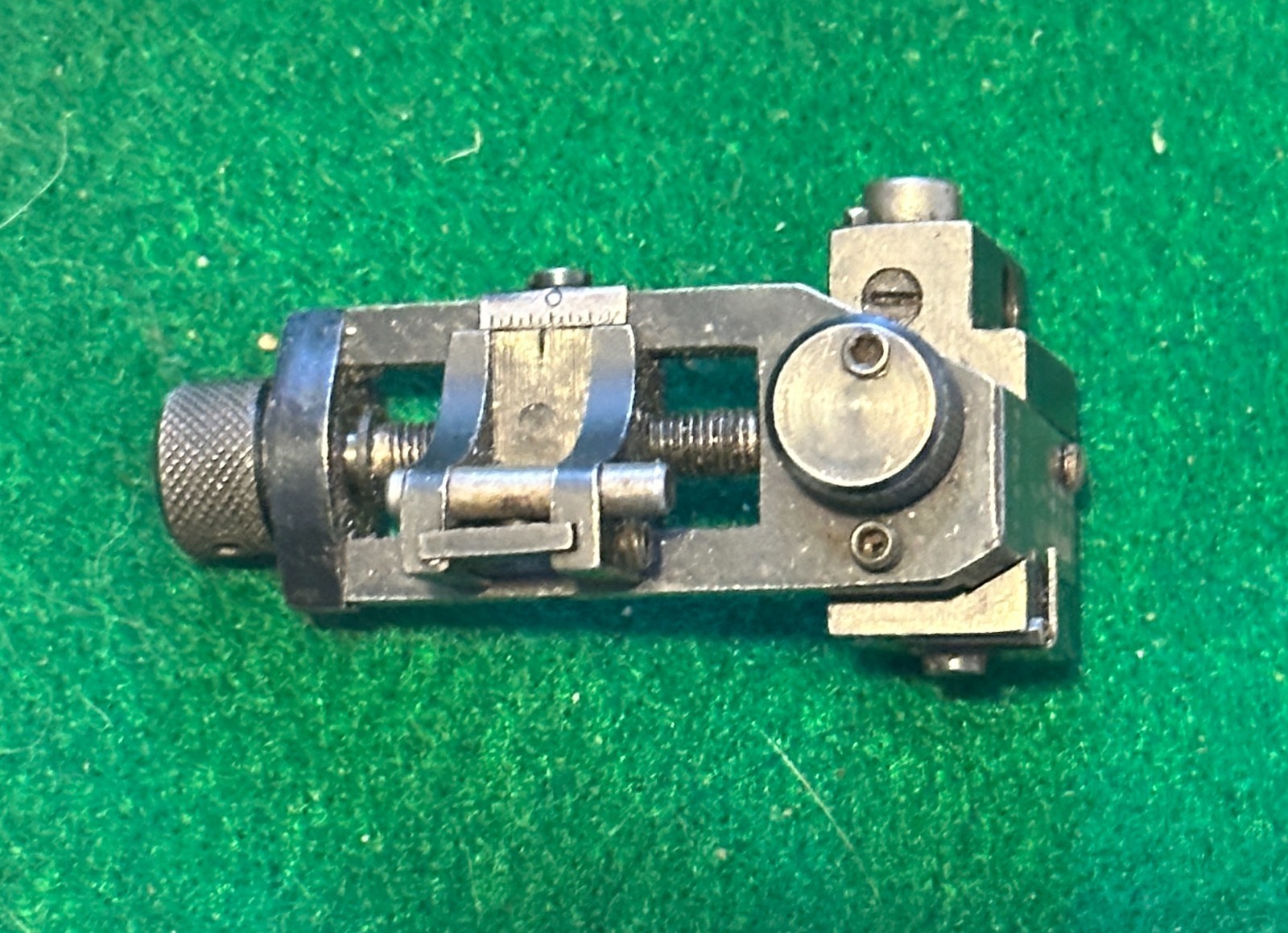 Armstrong dual range receiver sight