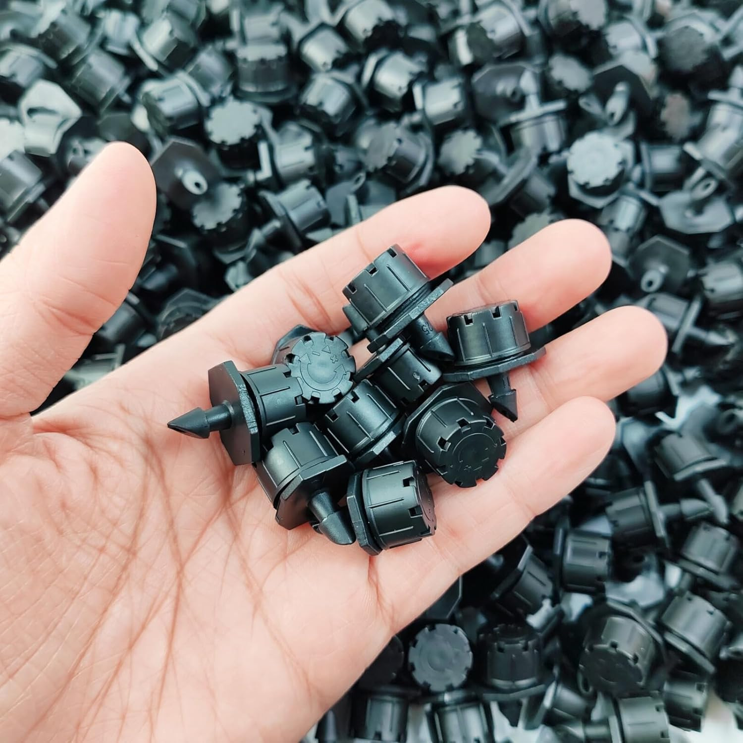 150PCS Adjustable Drip Irrigation Emitters, 1/4Inch Adjustable Micro Drip Irriga