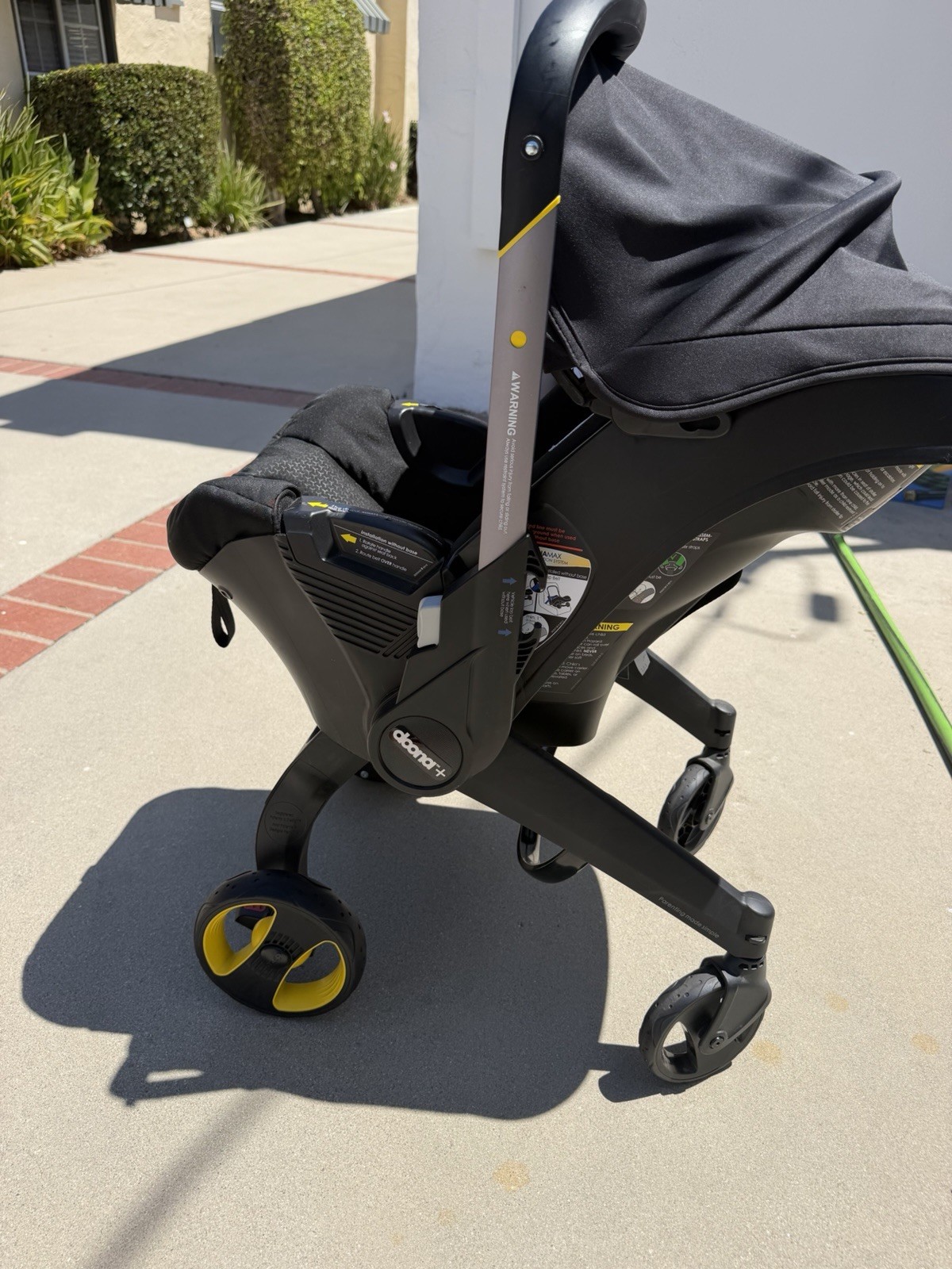 Doona Infant Stroller Nitro Black Excellent Condition W/ Base