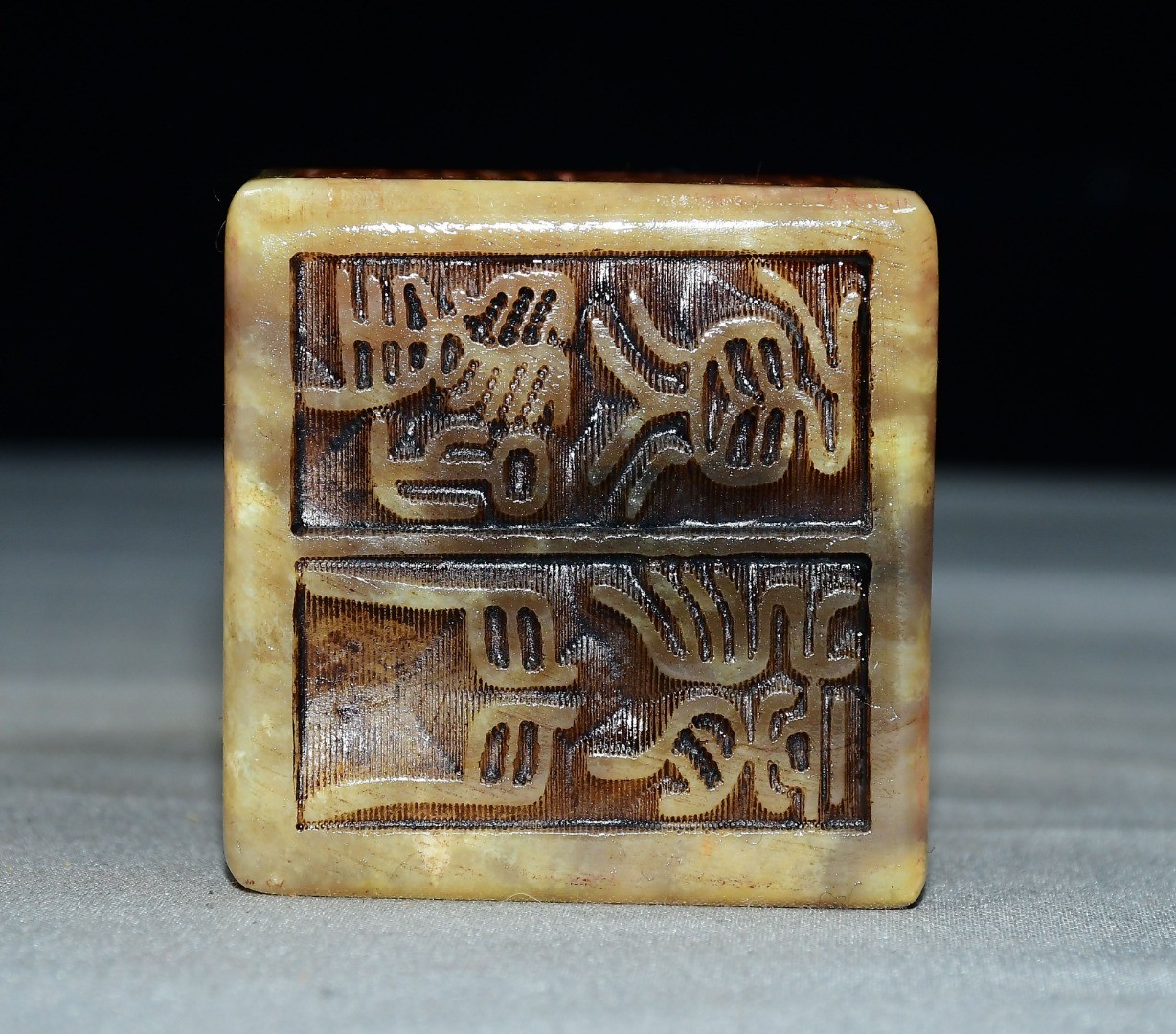 Exquisite Shoushan Stone Six Sided Seal Ornament