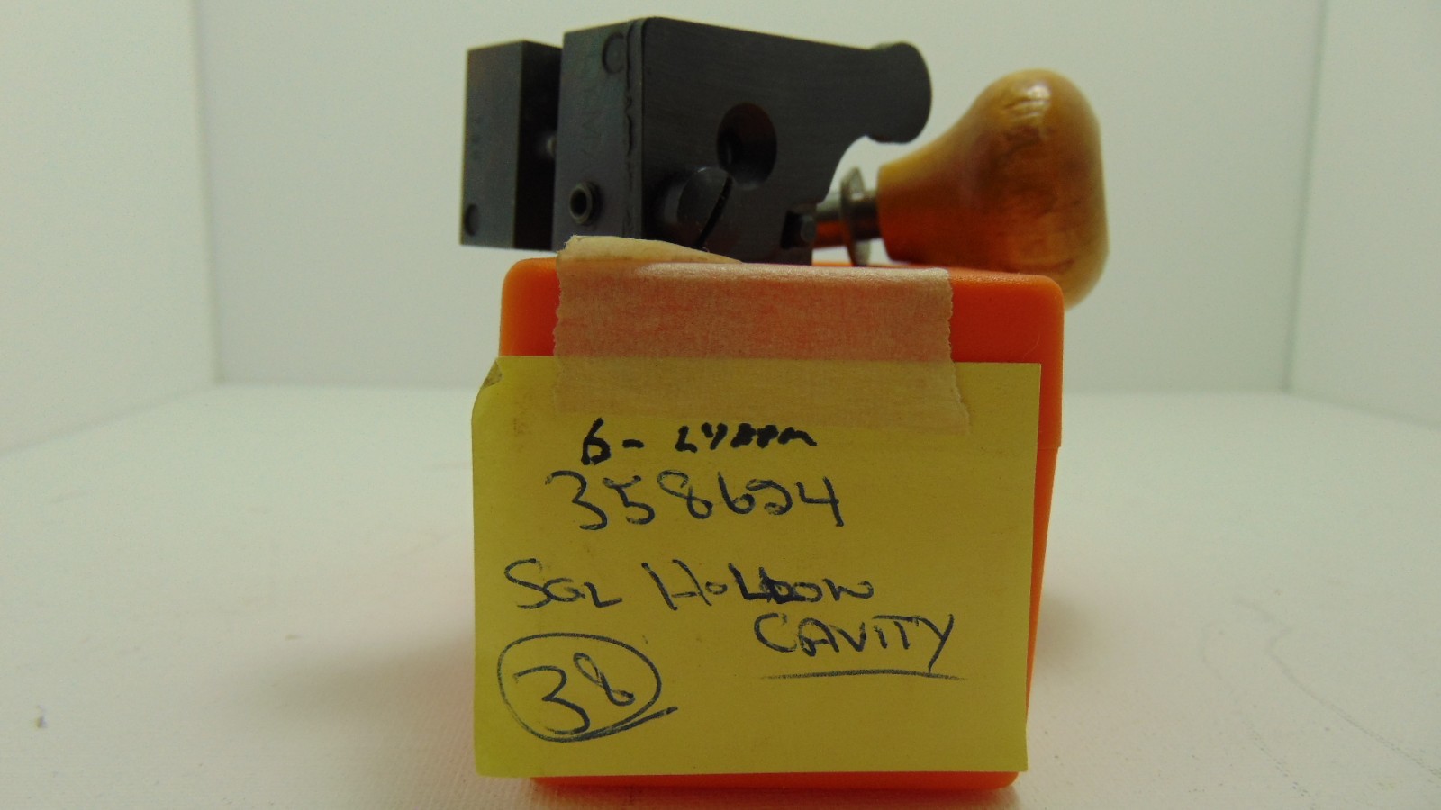 Lyman bullet mold J 358624  A 38 357  Hollow Cavitie 1/2 inch