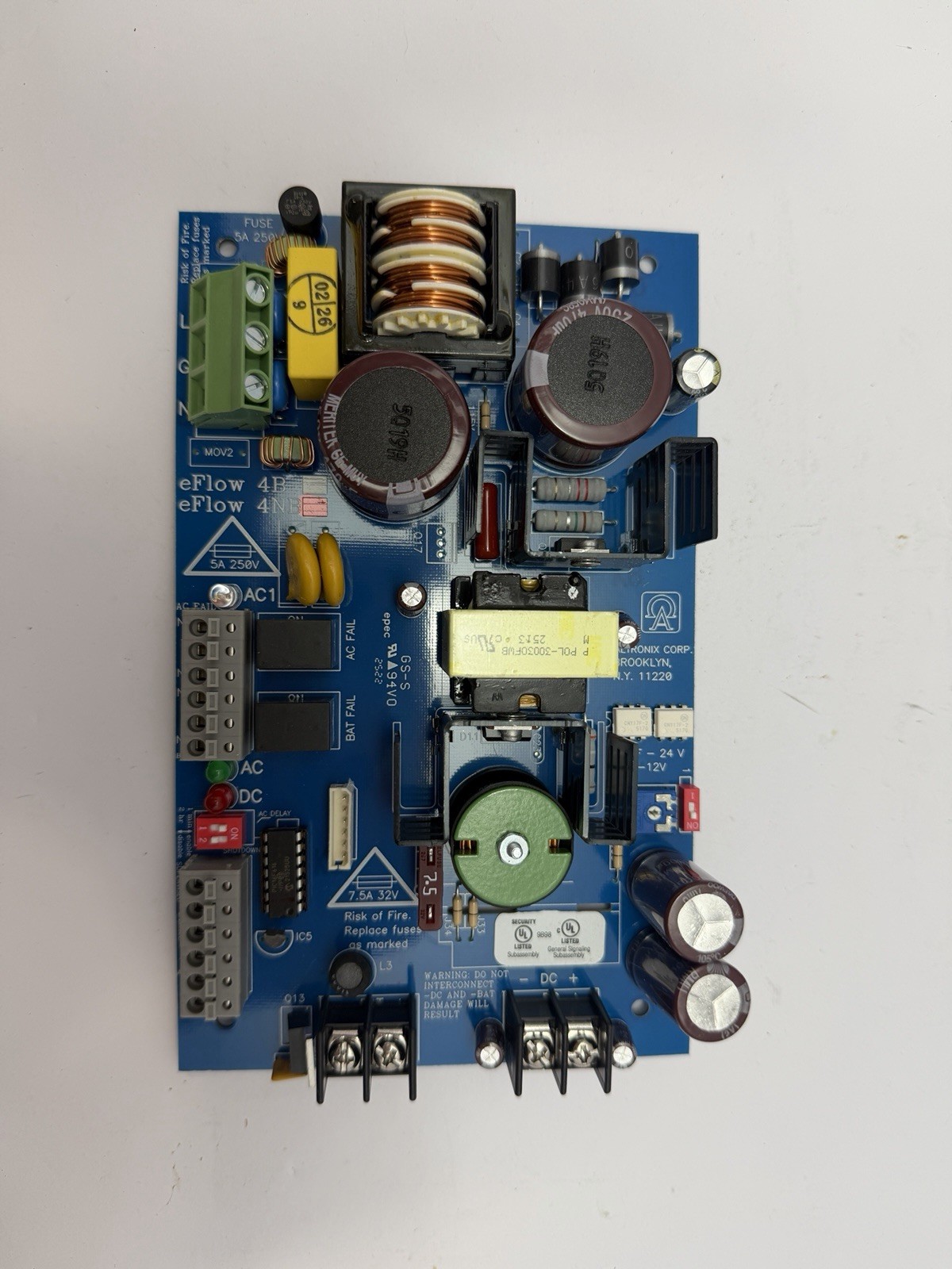 Altronix EFLOW104NB Single Output Power Supply Charger