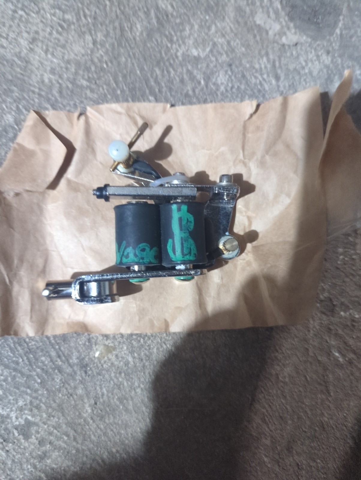 Dual Coil Tattoo Machine, Heart On The Back, Unknown Condition, As Is for parts