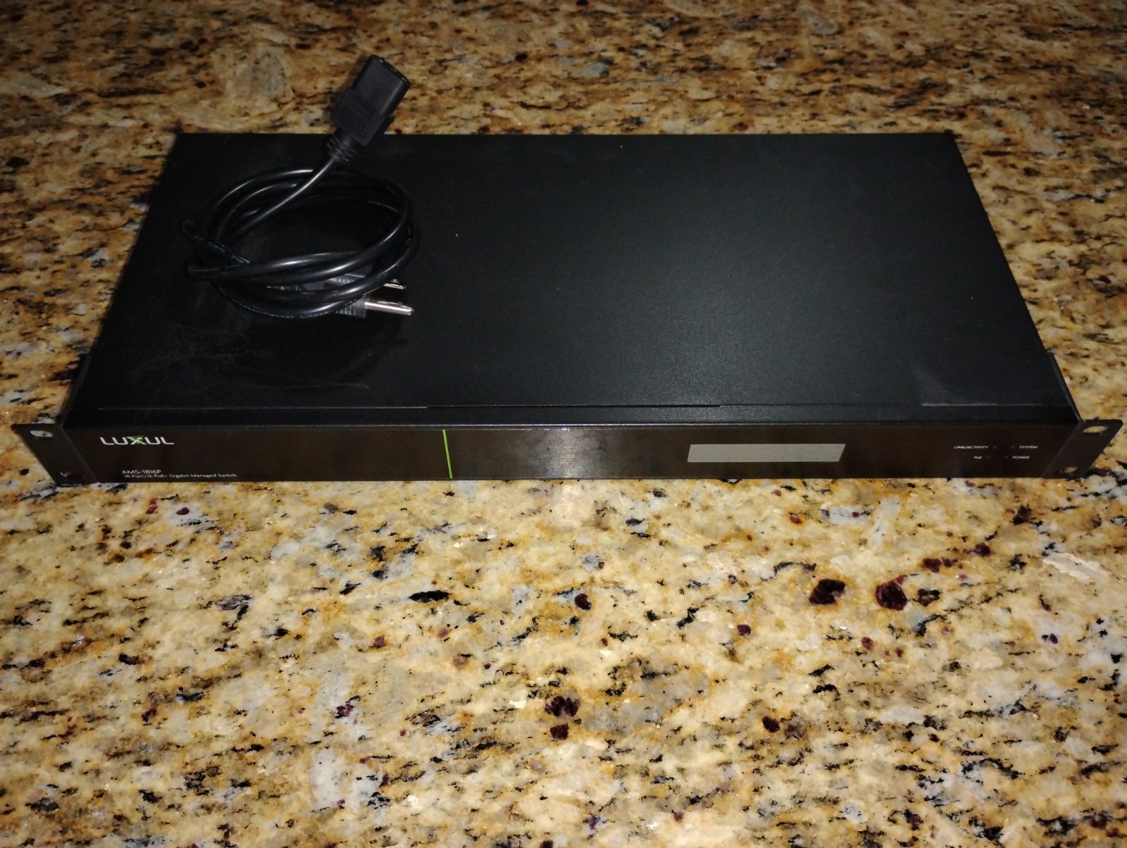 Luxul AMS-1816P AV Series 18-Port/ 16 PoE+ Gigabit Managed Switch