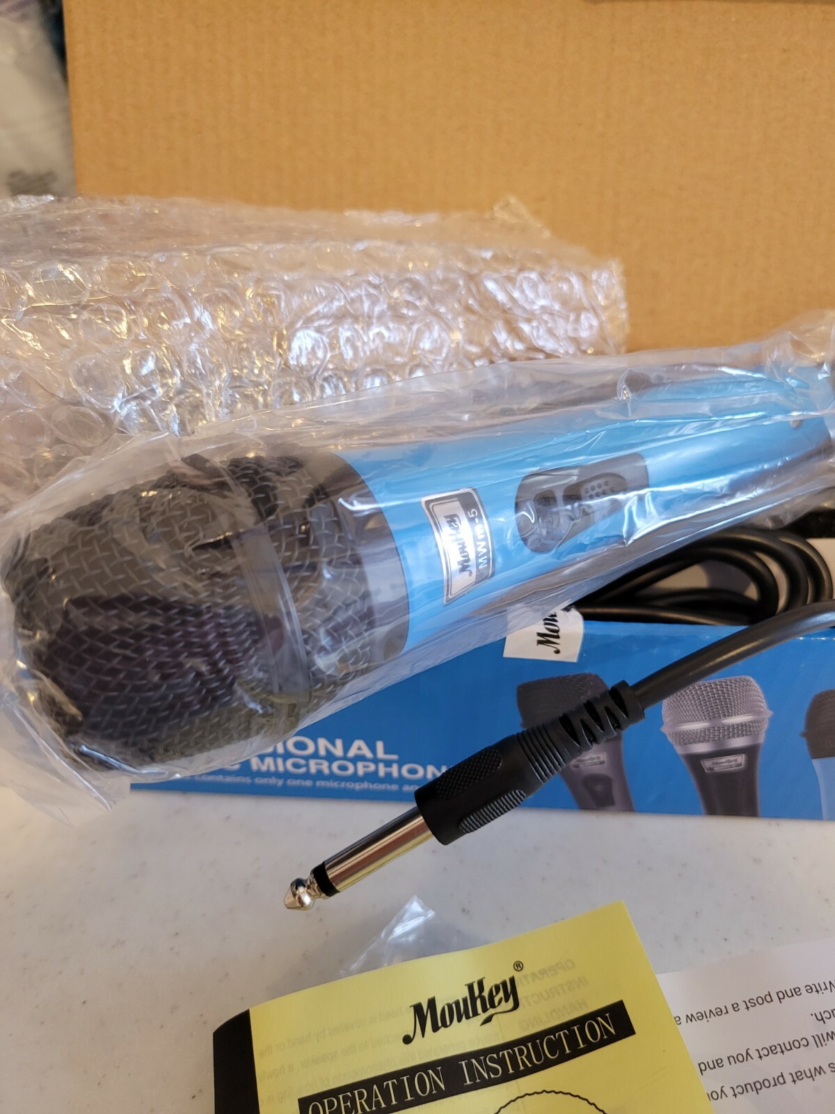 Moukey Professional Dynamic Microphone In Blue NEW Open Box