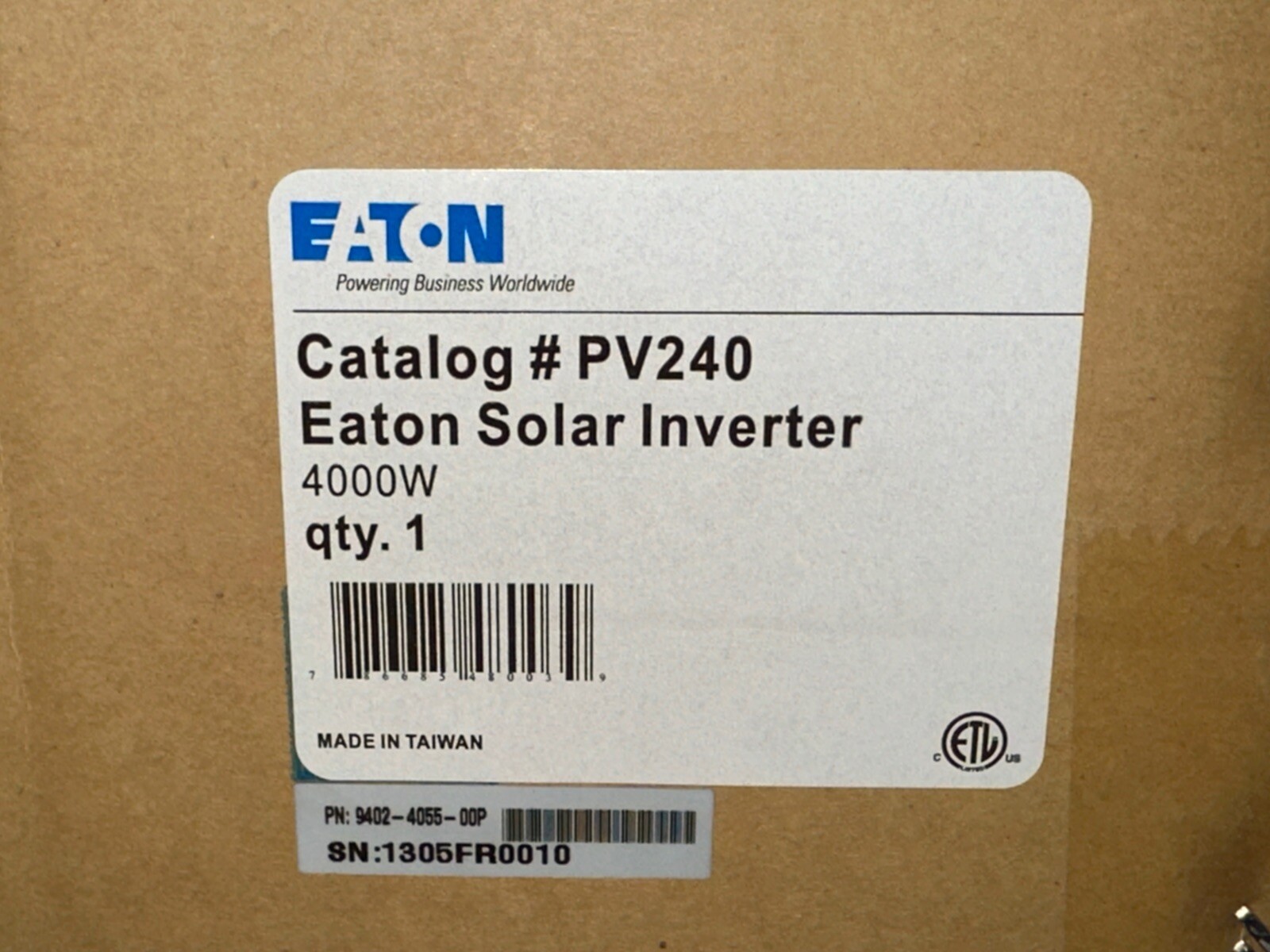 NEW EATON PV240 Grid-Tied Solar Inverter 3800 Watt 360-600VDC / 208-277VAC
