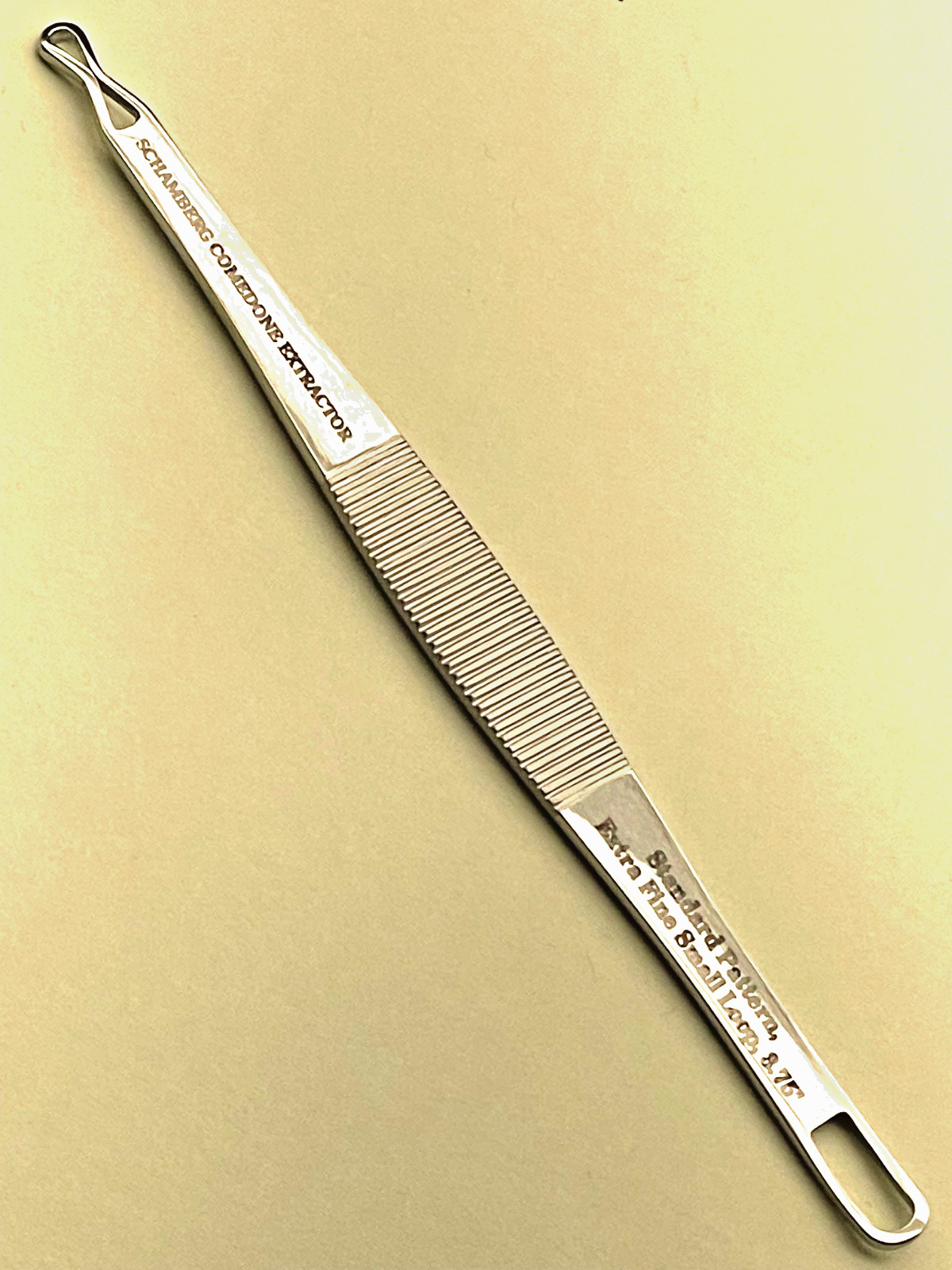 Schamberg Comedone Extractor, 3.75"  Standard Pattern Crimped Extra Fine Loop