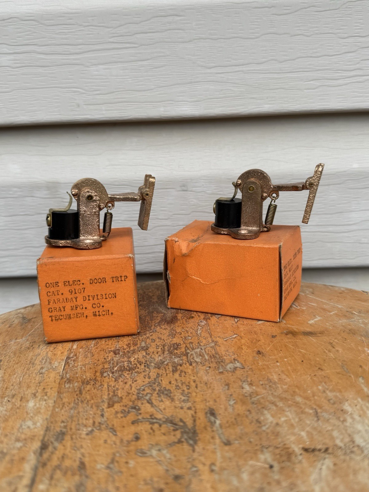 Pair Electric Door Trip Switch NEW Gray MFG CO.