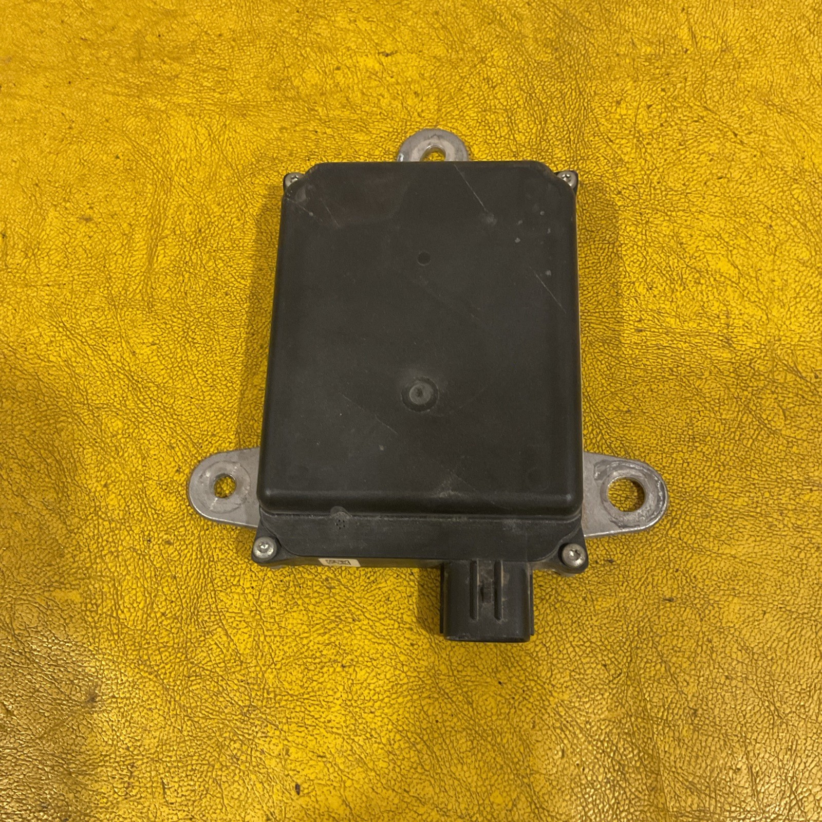 2016 Mazda CX5 CX-5 Rear Blindspot Radar Sensor KA1C-67Y30 OEM