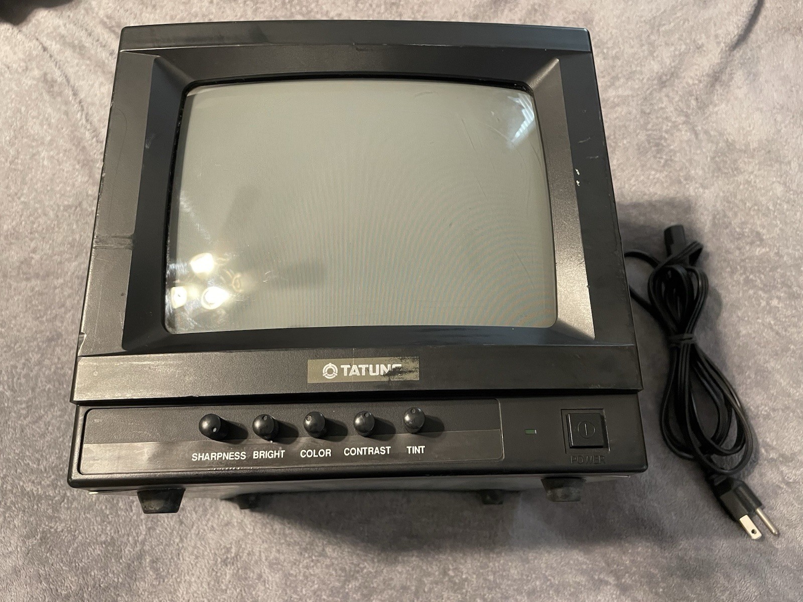 *Used* Tatung TCM-1002 9 inch Color CCTV Monitor. *Tested*