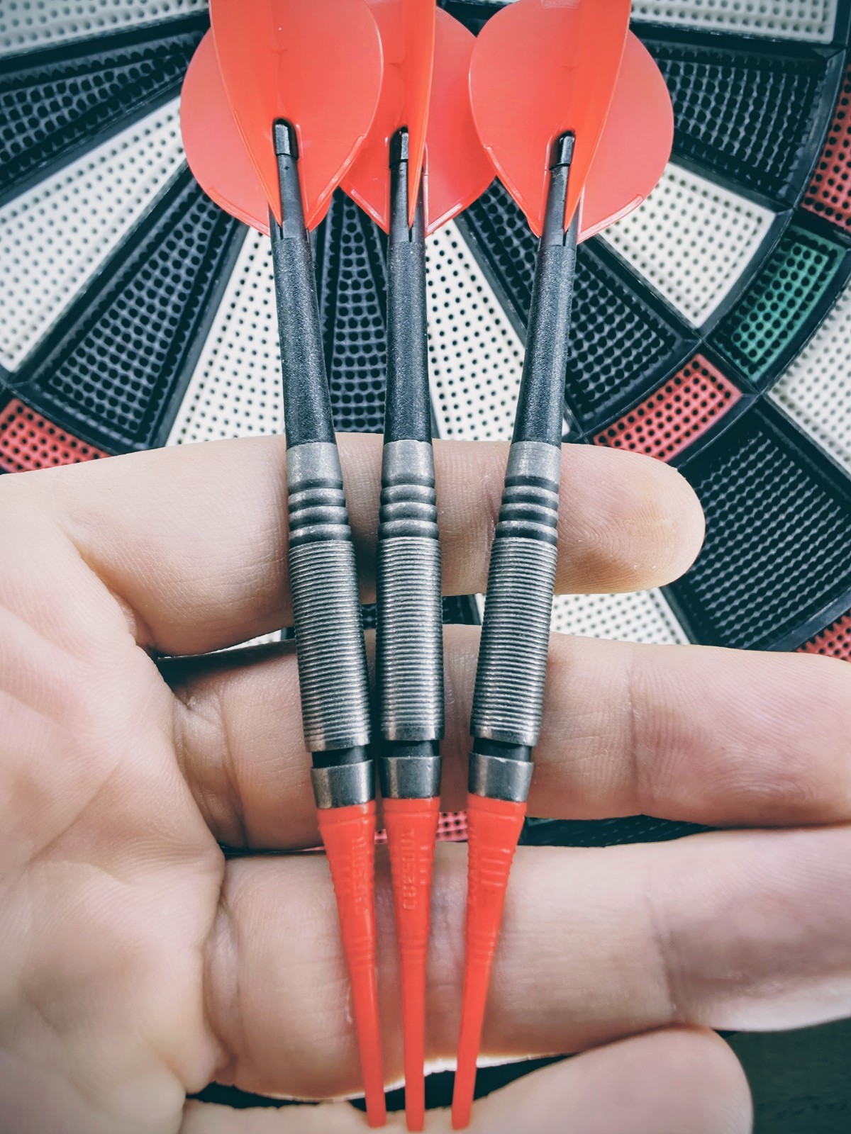 Bottelsen Devastators Black Steel Edge Grip 16g Soft-tip Darts