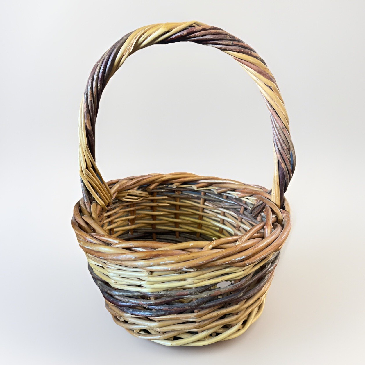 Vintage Wicker Garden Basket | Heavy Duty Round Weave W/ Handle Cottagecore Deco