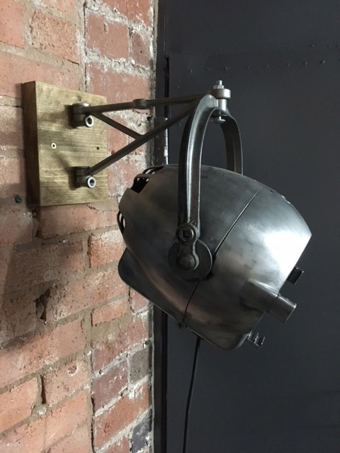 SINGLE WALL BRACKET FOR THEATRE LIGHT STAGE LAMPS - STRAND PATT 23 123 FURSE