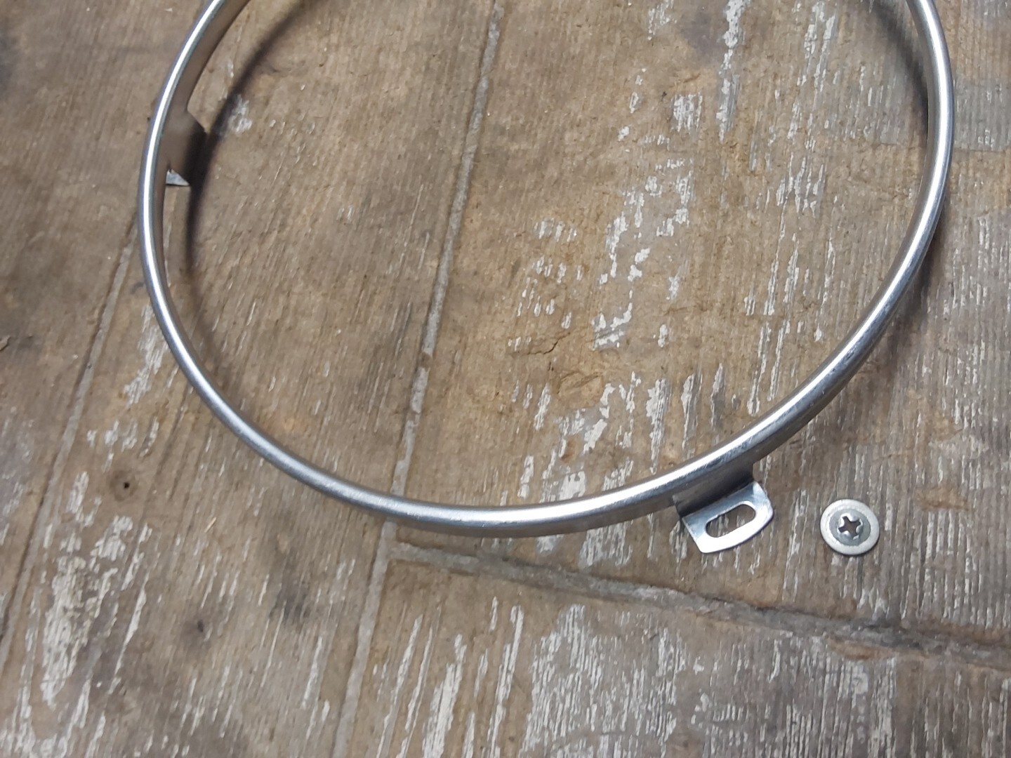 Harley Davidson Inner Headlight Indicator Light Bucket Trim Ring Silver 7"