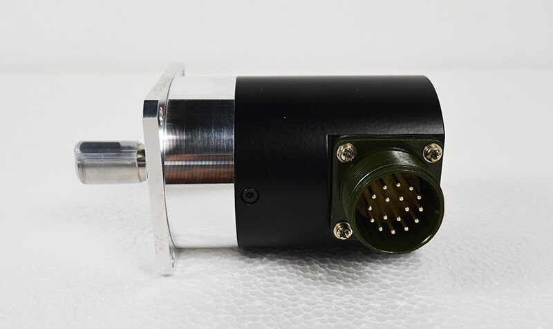 SpecialEncoder For Main Shaft Of NC Machine Φ15,1024p/R,17Stitches Aviation Plug