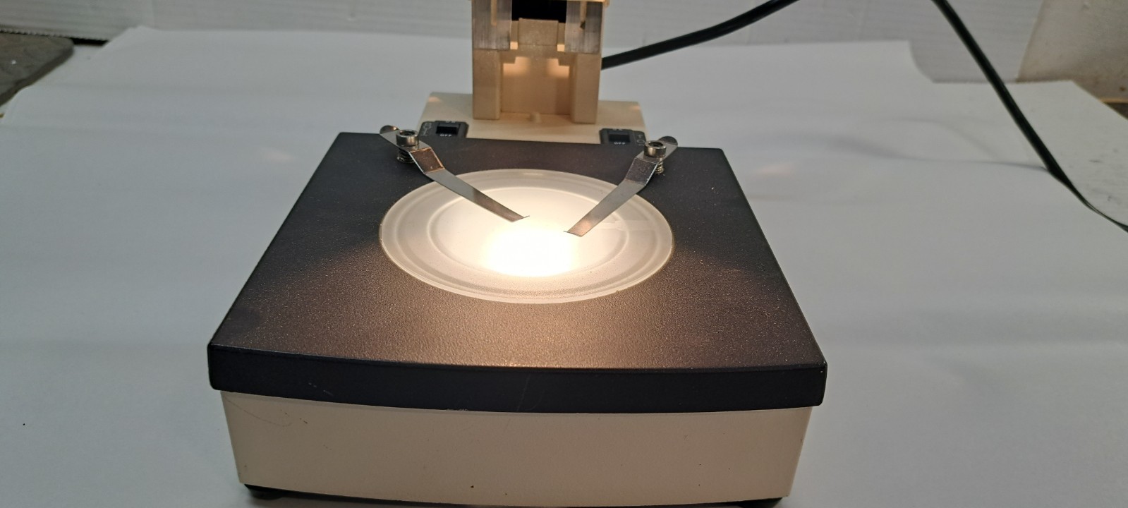 ULTRA LITE SWIFT ILLUMINATION SYSTEM STEREO MICROSCOPE MODEL SM90 (#2)