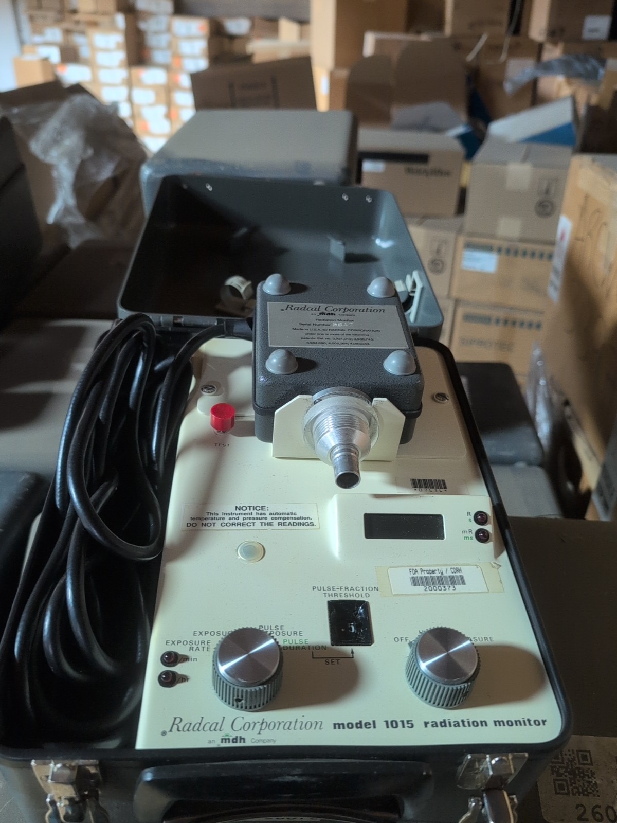 Radcal Corporation Radiation Monitor 1015 Electrometer